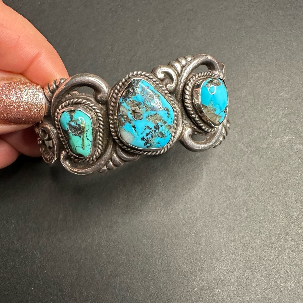 Turquoise and Silver Women's Bracelet